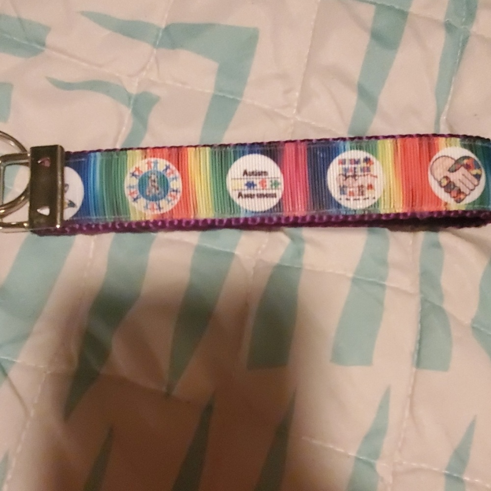 Autism Awareness Keychain - Picture 2 of 2
